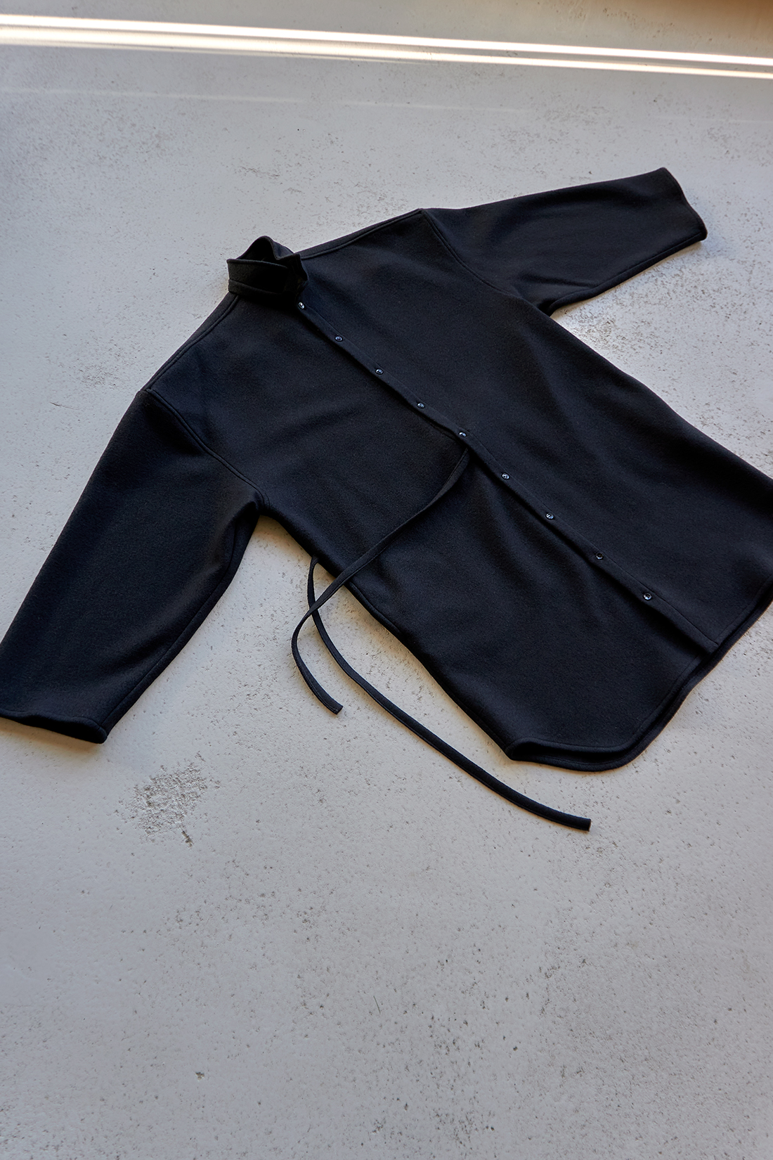 coat no.10 black felt