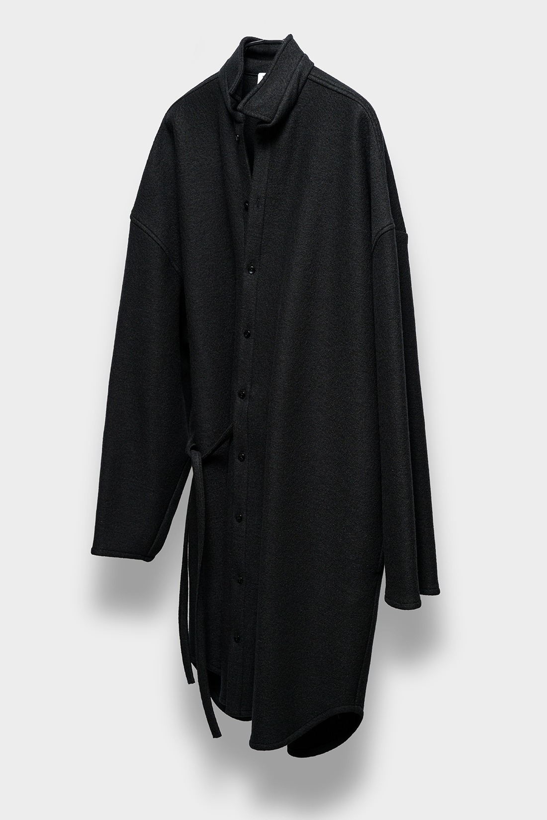 coat no.10 black felt
