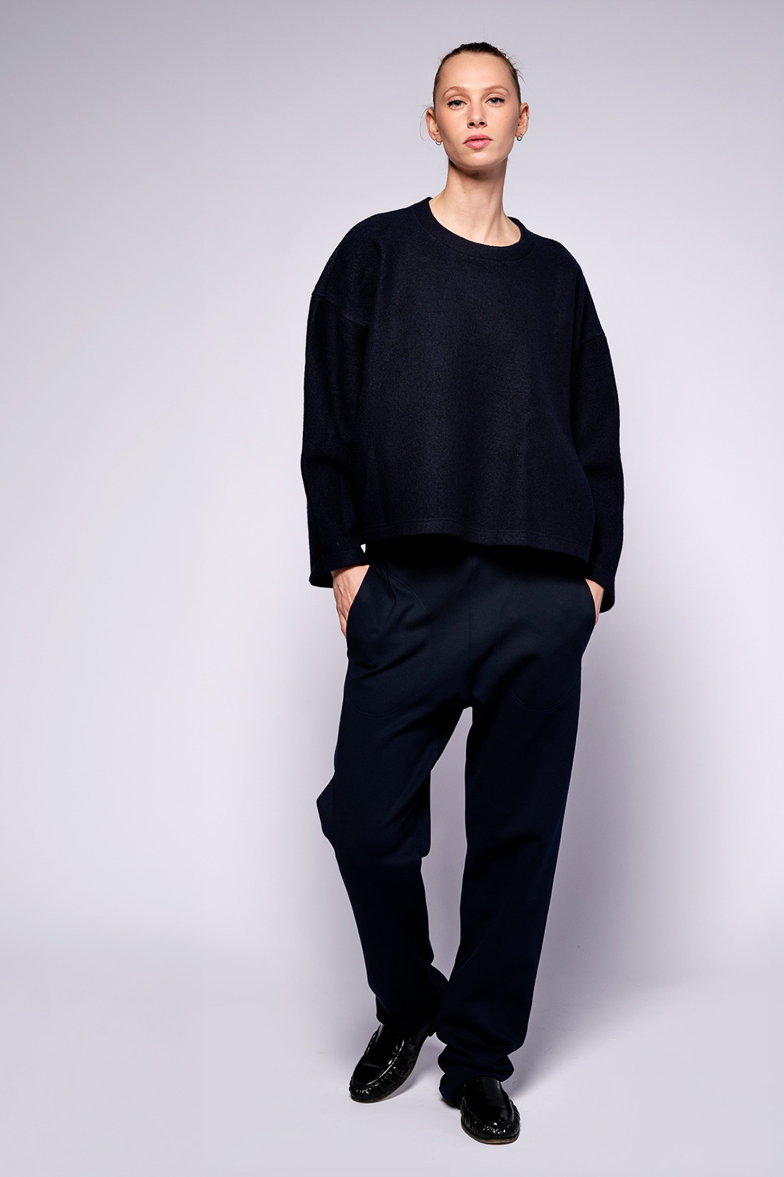 sweater box navy felt